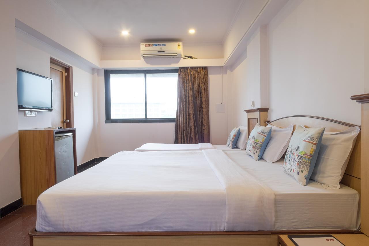 Oyo Flagship 561 Host Inn Мумбаи Экстерьер фото